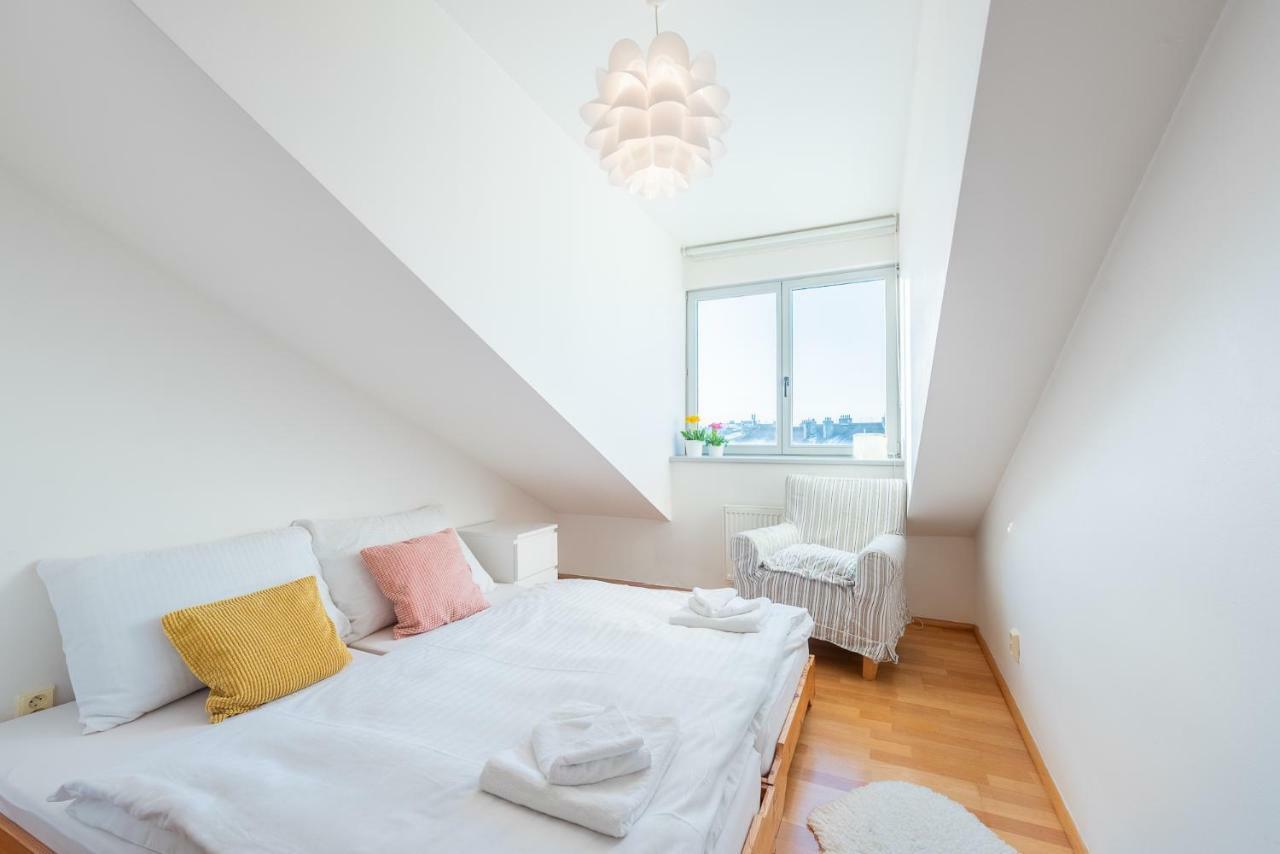 Nest Apartment Prag Exterior foto